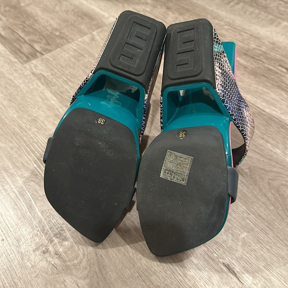 United Nude Heel - Picture 2 of 7